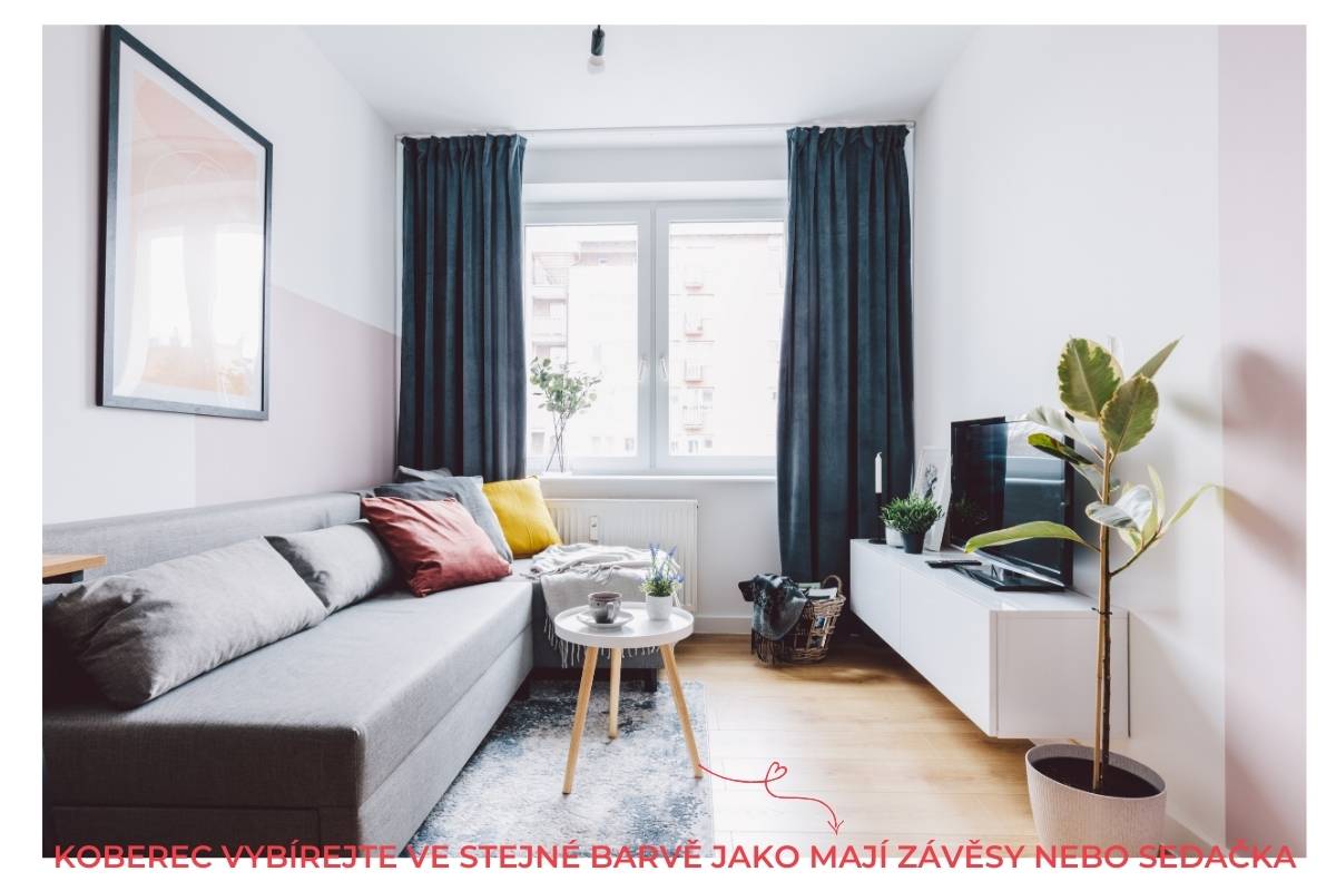 Kombinujte barvu koberce s dalšími doplňky