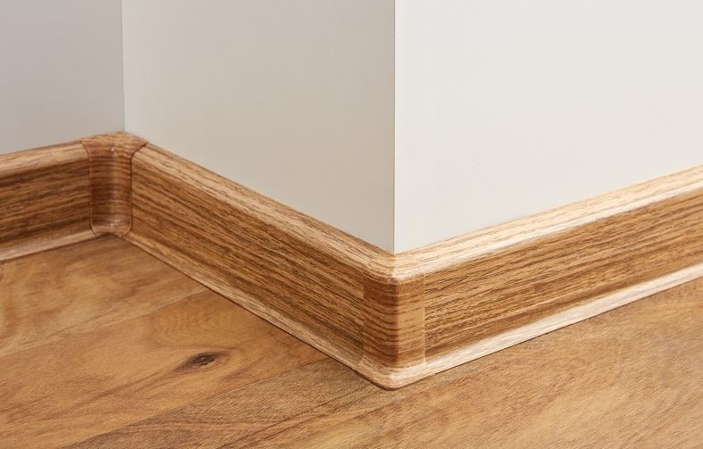 Obvodová soklová lišta plastová (pro PVC a vinyl) jasan rustic 761 - 250cm (obrázek 13)