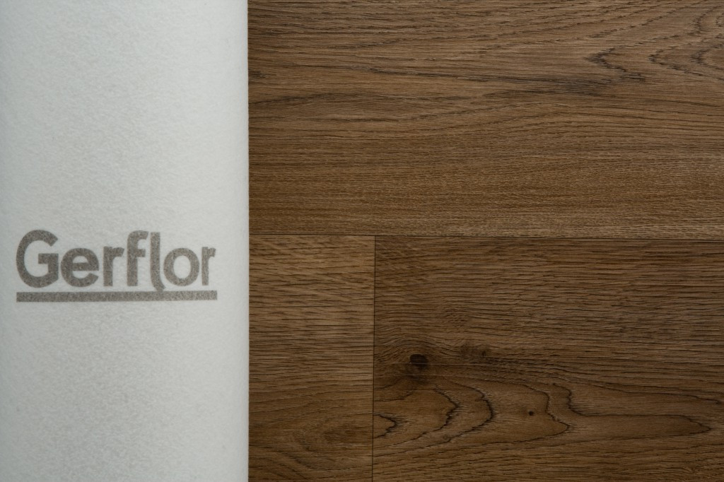 PVC Texline Gerflor rozměr š.400 x d.200 cm - Sherwood Brown 2015 PHA 4