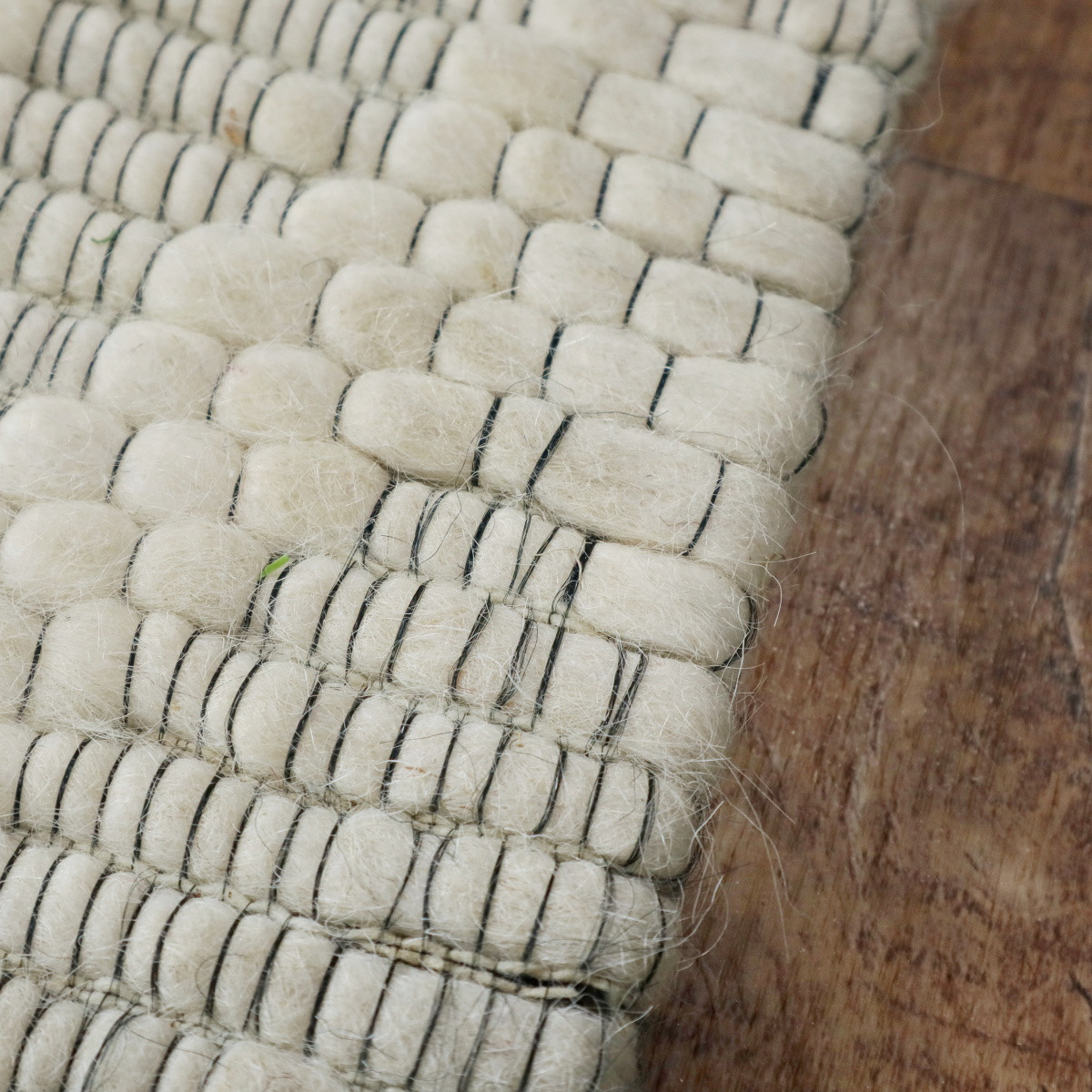 Kusový ručně tkaný koberec Woolen 5 White 5