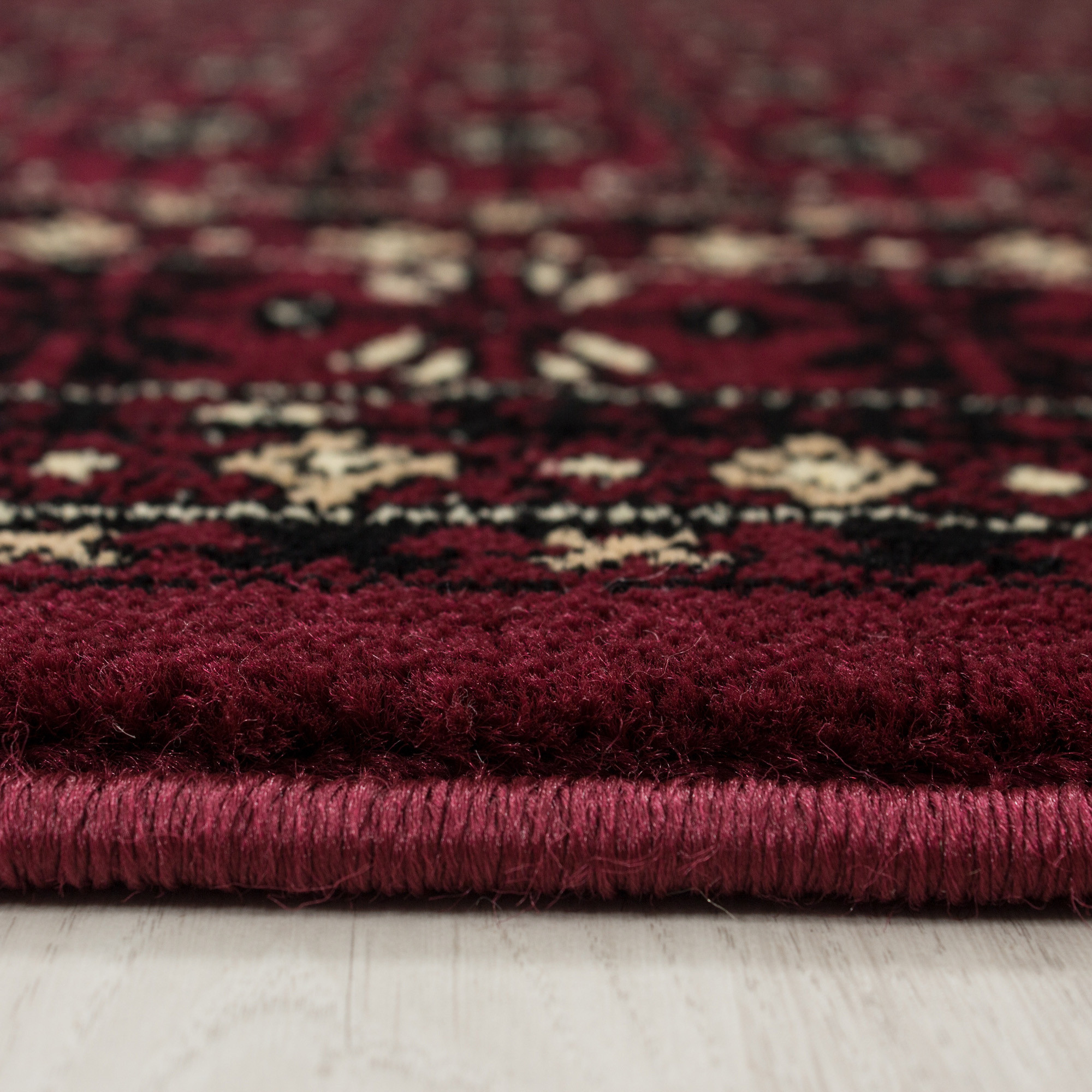 Kusový koberec Marrakesh 351 Red 3