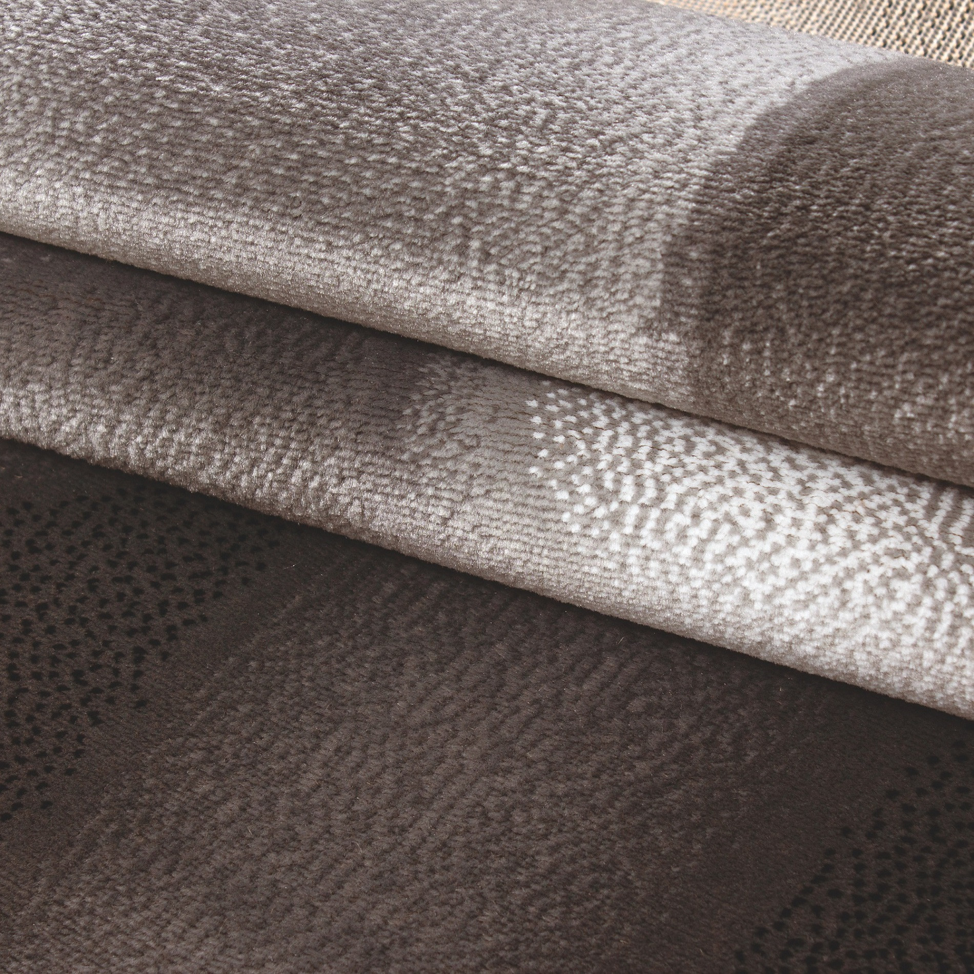 Kusový koberec Plus 8008 brown 5