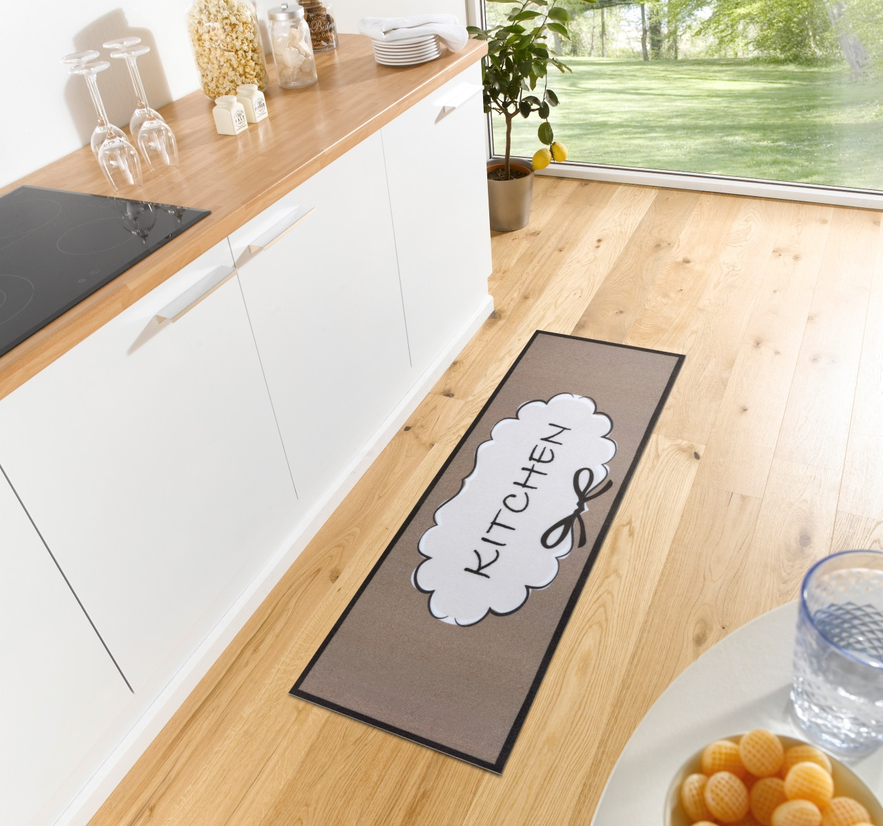 Běhoun Cook & Clean 105728 Brown White Black 2