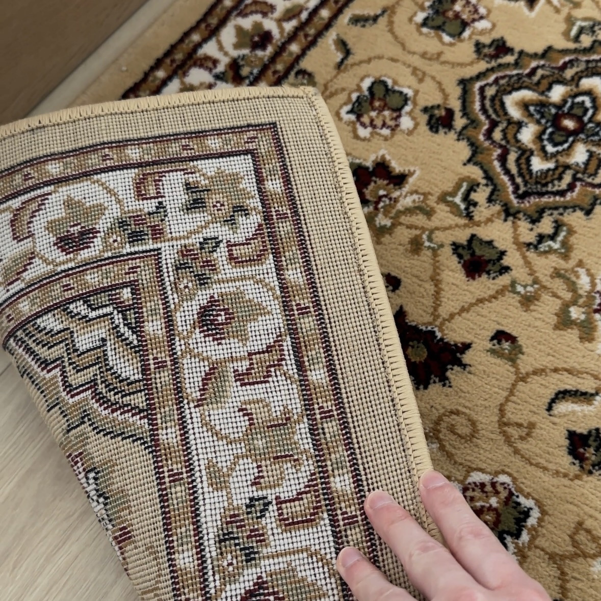 Běhoun Sincerity Royale Sherborne Beige 3