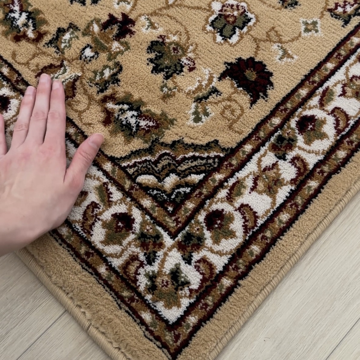 Běhoun Sincerity Royale Sherborne Beige 4