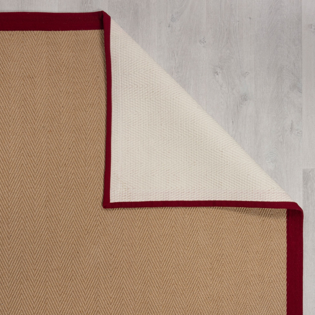 Kusový koberec Herringbone Border Kira Red 2