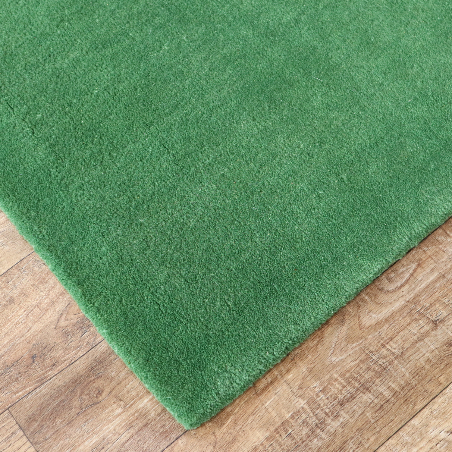 Ručně všívaný kusový koberec Asra wool sv. zelená 2