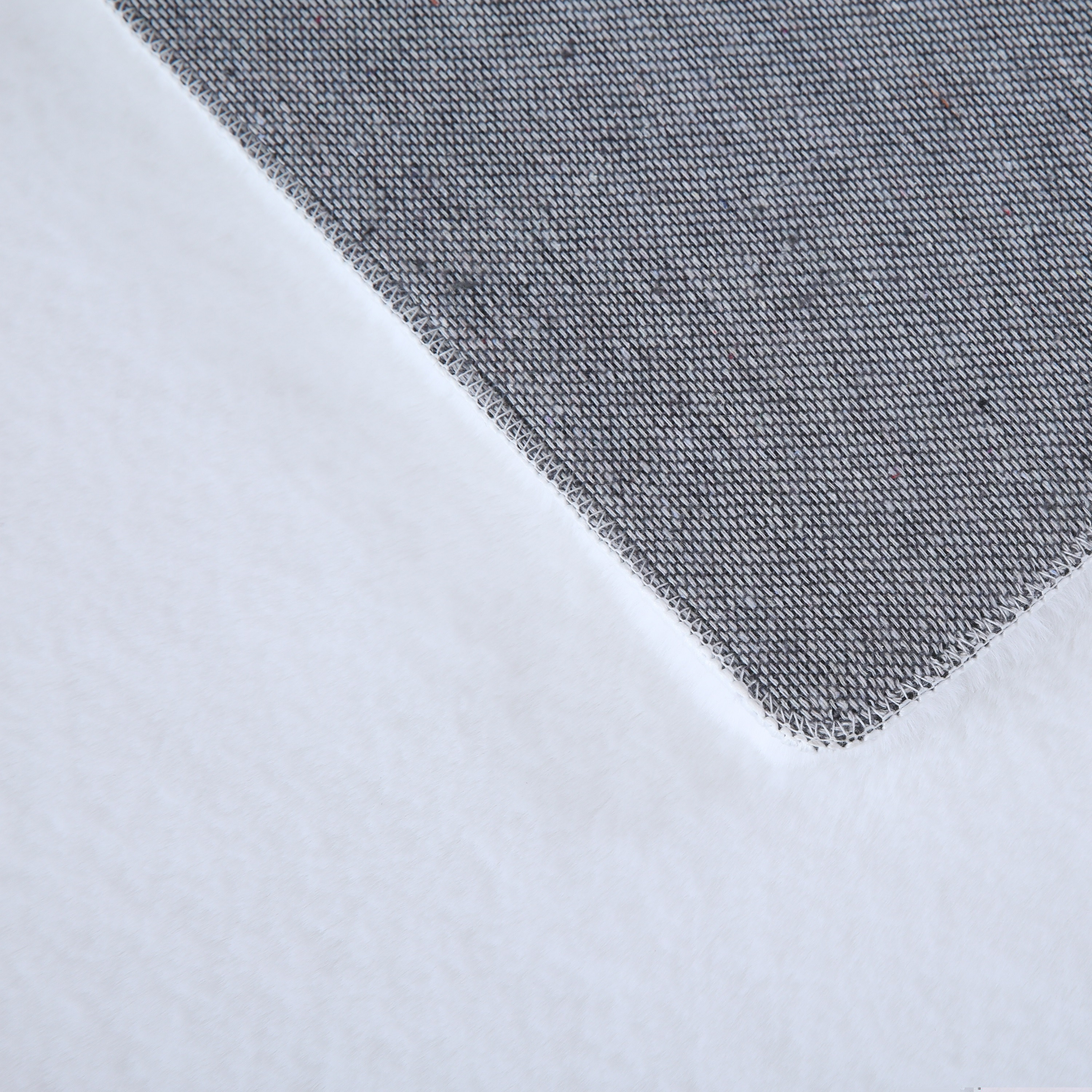 Kusový koberec Pouffy 5100 White 60x110 cm (obrázek 6)