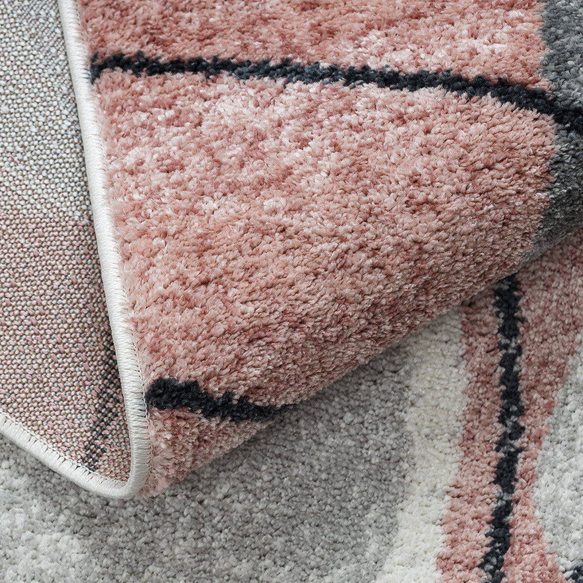 Kusový koberec Fusion 5868 white/dark pink 140x190 cm (obrázek 9)