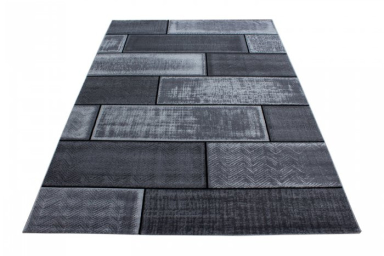 Kusový koberec Plus 8007 black