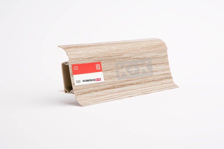 Obvodová soklová lišta plastová (pro PVC a vinyl) dub skalní 7109 - 250cm