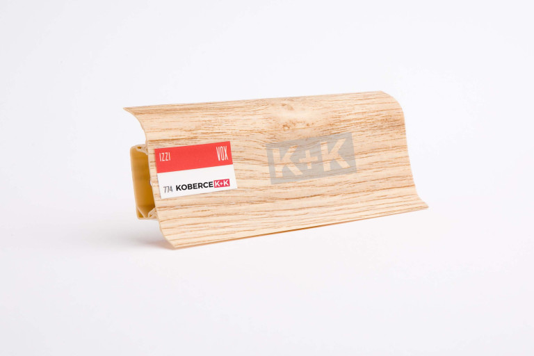 Obvodová soklová lišta plastová (pro PVC a vinyl) dub Liverpool 774 - 250cm