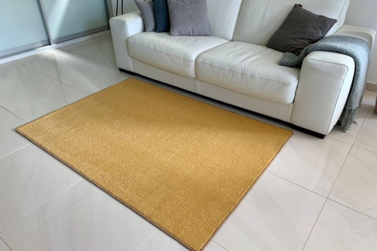 Kusový koberec Eton Lux žlutý
