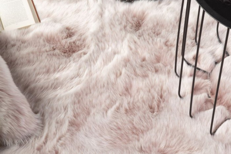 Huňatý kusový koberec růžový Samba 495 powderpink