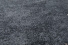 Metrážový tmavě šedý koberec Serenade 965