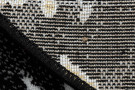 Kusový koberec Allure 1963 black/gold kruh
