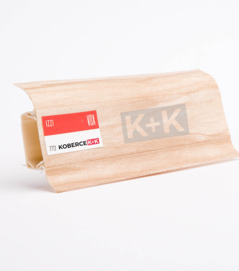 Obvodová soklová lišta plastová (pro PVC a vinyl) javor hartlay 772 - 250cm