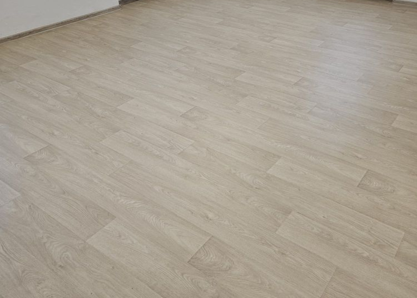 Pokládka PVC v kanceláři Kostal